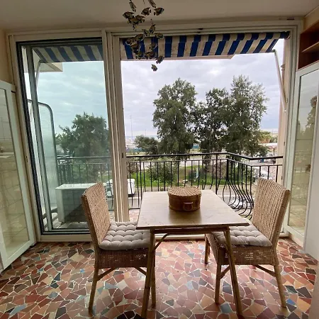 Apartmán Very With Sea View Close To Airport