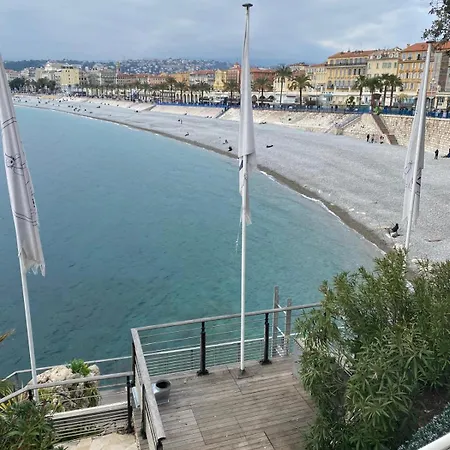 Very With Sea View Close To Airport Apartmán Nice
