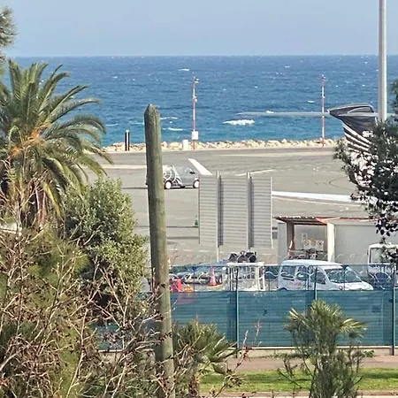 Apartmán Very With Sea View Close To Airport *